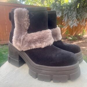 NEW UGG Brooklyn Sunburst 1145710 Black Suede & Shearling Platform Chelsea Boots